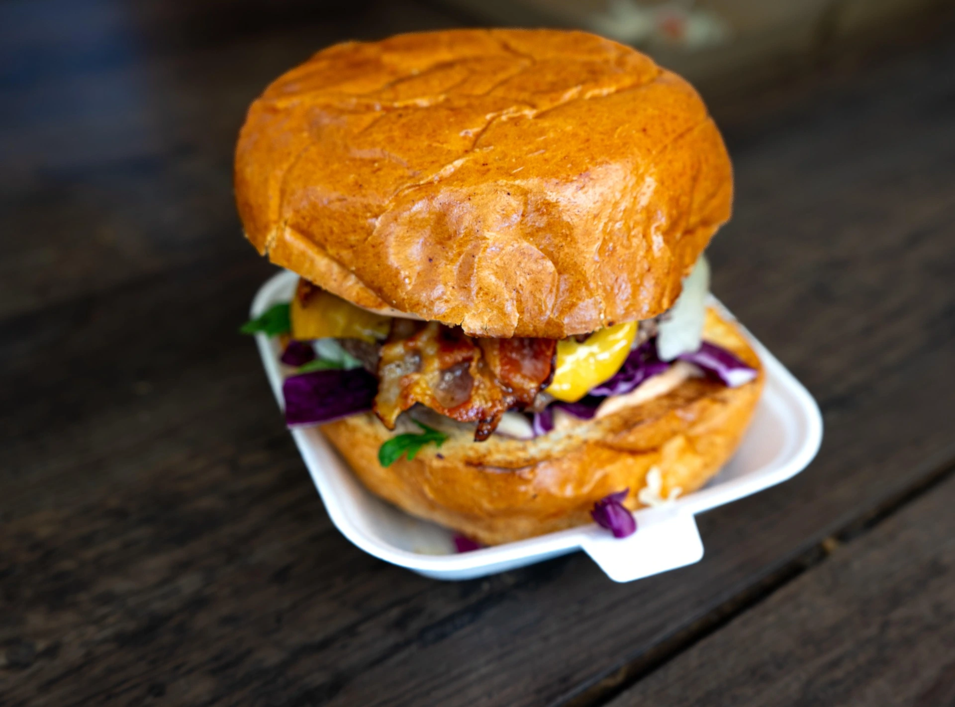 Bacon burger az Árbóc Bisztróban Balatonszepezd